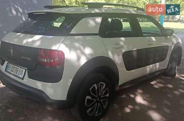 Внедорожник / Кроссовер Citroen C4 Cactus 2014 в 