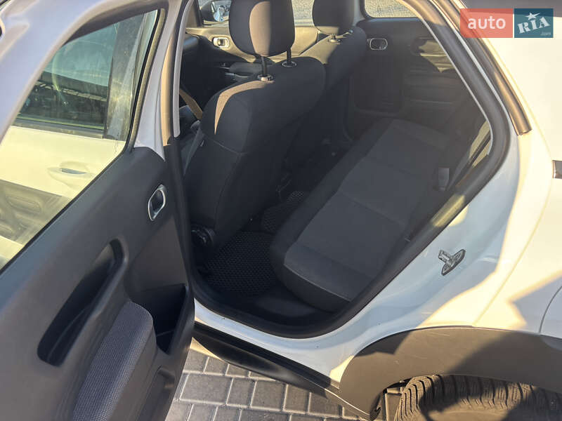 Внедорожник / Кроссовер Citroen C4 Cactus 2015 в Кропивницком фото 9 Внедорожник / Кроссовер Citroen C4 Cactus 2015 в Кропивницком