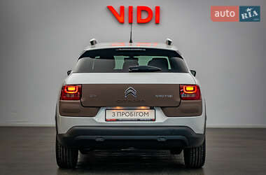 Хэтчбек Citroen C4 Cactus 2016 в 