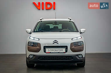 Хэтчбек Citroen C4 Cactus 2016 в 