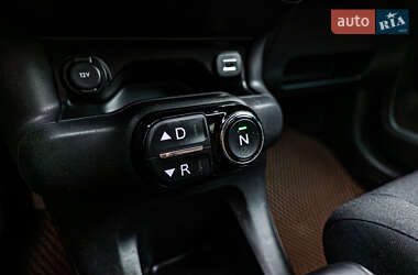 Хэтчбек Citroen C4 Cactus 2016 в 