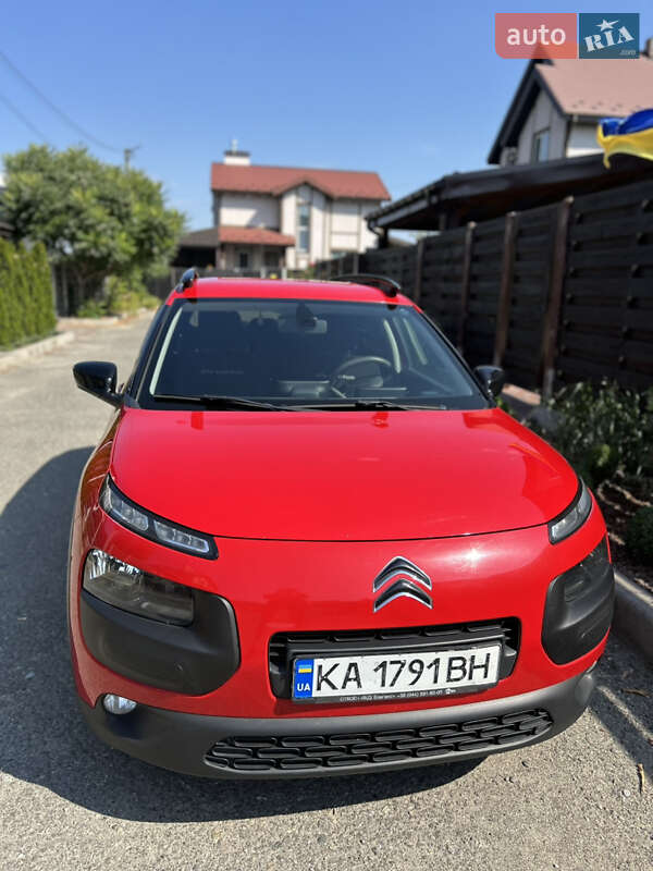 Внедорожник / Кроссовер Citroen C4 Cactus 2017 в Белогородке