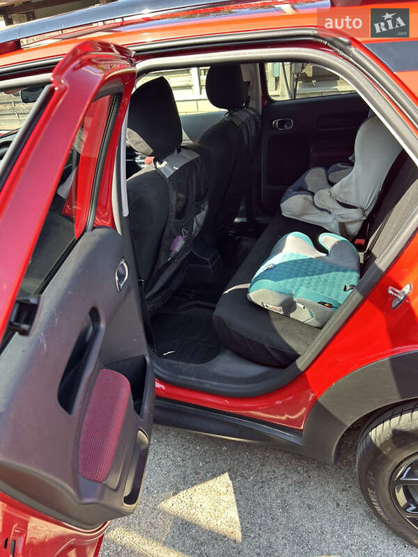 Внедорожник / Кроссовер Citroen C4 Cactus 2017 в Белогородке