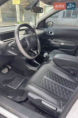 Внедорожник / Кроссовер Citroen C4 Cactus 2014 в 