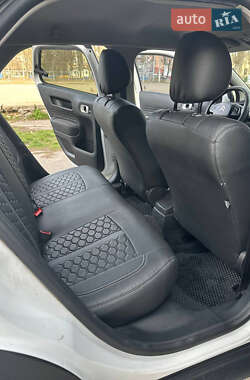 Внедорожник / Кроссовер Citroen C4 Cactus 2014 в 
