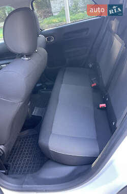 Внедорожник / Кроссовер Citroen C4 Cactus 2014 в 