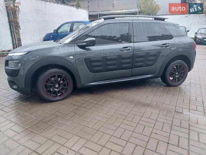 Внедорожник / Кроссовер Citroen C4 Cactus 2014 в Киеве