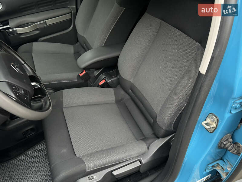 Внедорожник / Кроссовер Citroen C4 Cactus 2017 в Киеве