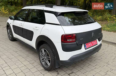 Внедорожник / Кроссовер Citroen C4 Cactus 2015 в 
