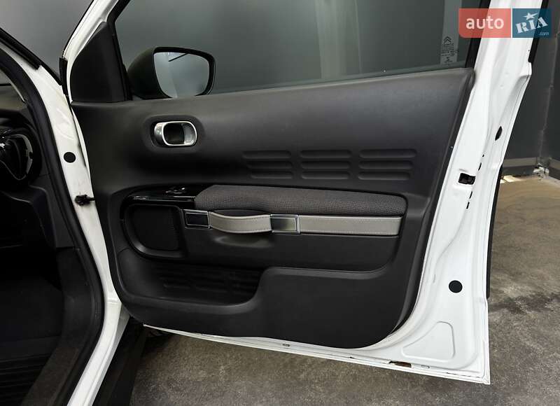 Внедорожник / Кроссовер Citroen C4 Cactus 2018 в Киеве фото 36 Внедорожник / Кроссовер Citroen C4 Cactus 2018 в Киеве