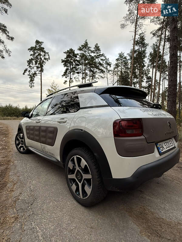 Позашляховик / Кросовер Citroen C4 Cactus 2014 в Києві фото 8 Позашляховик / Кросовер Citroen C4 Cactus 2014 в Києві