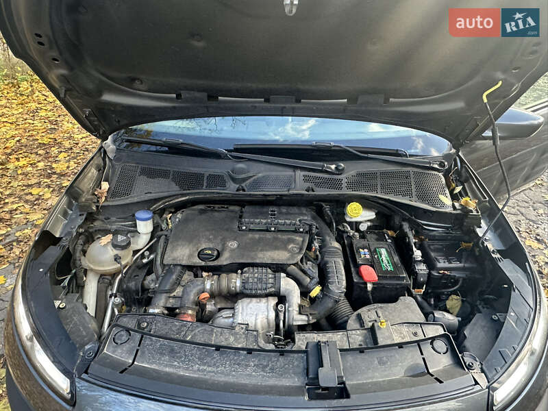 Позашляховик / Кросовер Citroen C4 Cactus 2016 в Києві фото 16 Позашляховик / Кросовер Citroen C4 Cactus 2016 в Києві