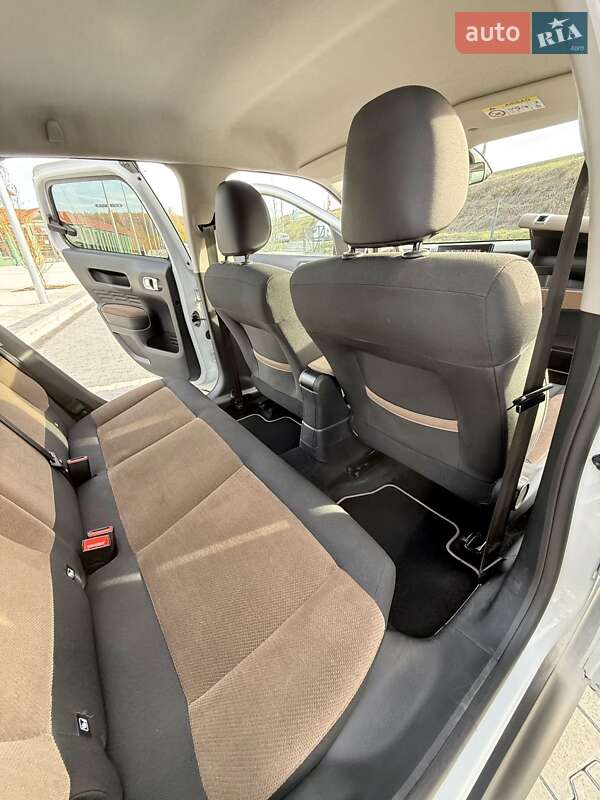 Позашляховик / Кросовер Citroen C4 Cactus 2017 в Києві фото 19 Позашляховик / Кросовер Citroen C4 Cactus 2017 в Києві