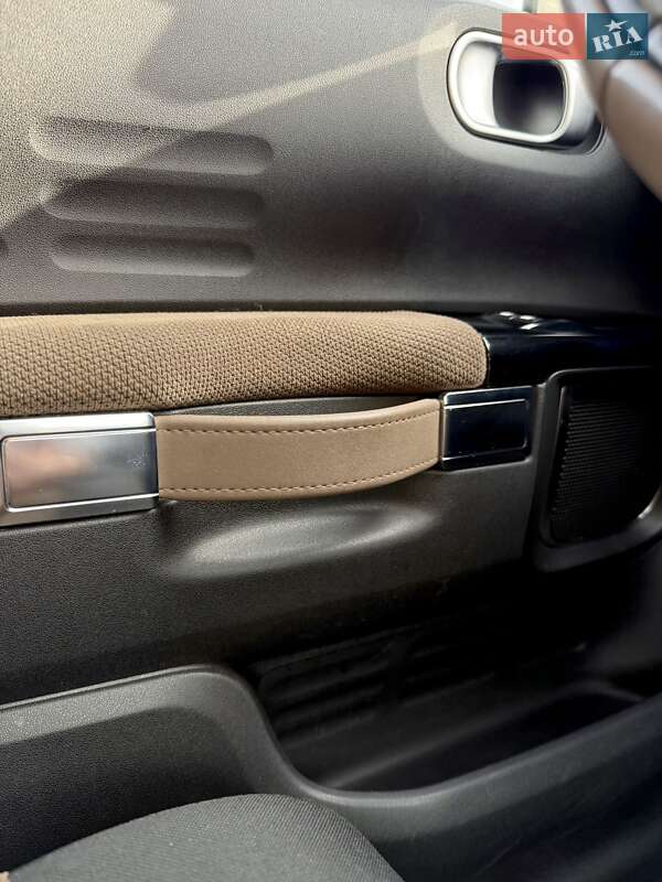 Позашляховик / Кросовер Citroen C4 Cactus 2017 в Києві фото 58 Позашляховик / Кросовер Citroen C4 Cactus 2017 в Києві