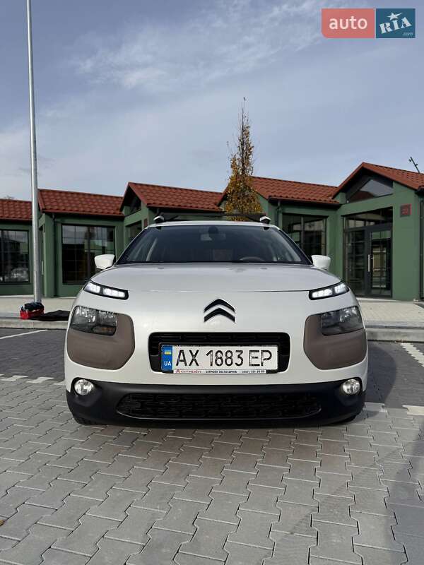 Позашляховик / Кросовер Citroen C4 Cactus 2017 в Києві фото 60 Позашляховик / Кросовер Citroen C4 Cactus 2017 в Києві