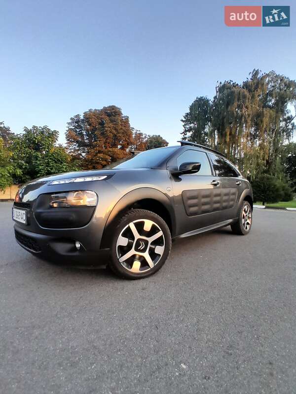 Внедорожник / Кроссовер Citroen C4 Cactus 2016 в Рогатине