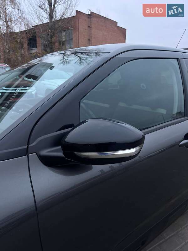 Внедорожник / Кроссовер Citroen C4 Cactus 2018 в Полтаве