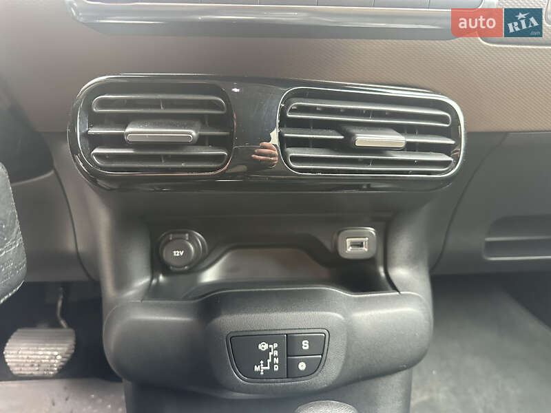 Позашляховик / Кросовер Citroen C4 Cactus 2017 в Києві