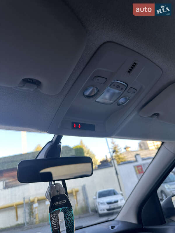 Позашляховик / Кросовер Citroen C4 Cactus 2014 в Львові фото 26 Позашляховик / Кросовер Citroen C4 Cactus 2014 в Львові