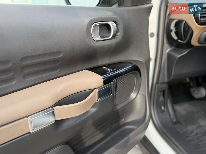 Внедорожник / Кроссовер Citroen C4 Cactus 2017 в Тернополе фото 23 Внедорожник / Кроссовер Citroen C4 Cactus 2017 в Тернополе