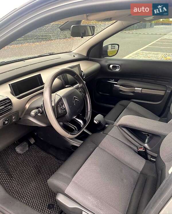 Позашляховик / Кросовер Citroen C4 Cactus 2015 в Івано-Франківську