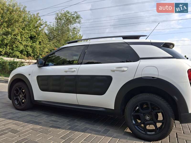 Внедорожник / Кроссовер Citroen C4 Cactus 2015 в Днепре