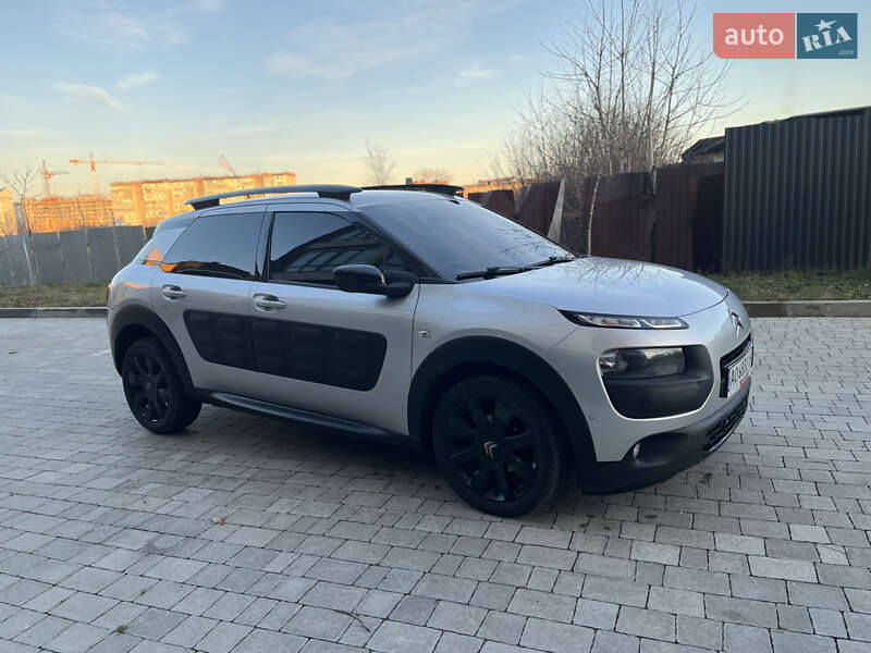 Внедорожник / Кроссовер Citroen C4 Cactus 2015 в Ивано-Франковске