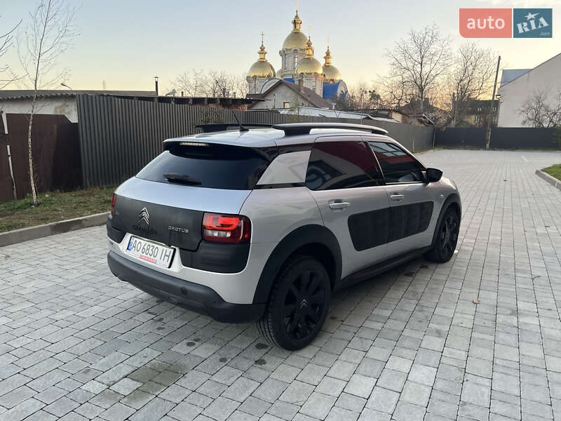 Внедорожник / Кроссовер Citroen C4 Cactus 2015 в Ивано-Франковске