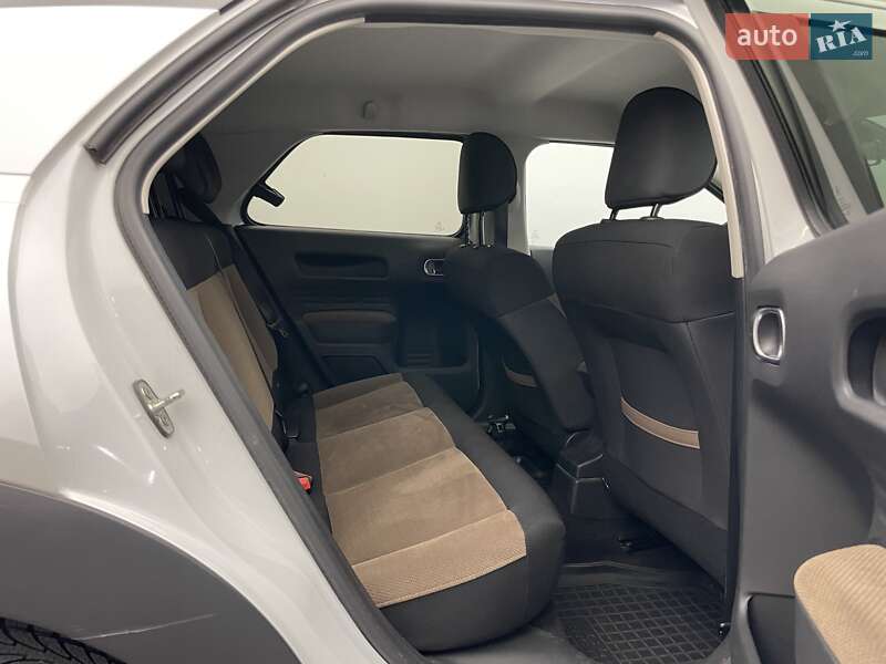 Хэтчбек Citroen C4 Cactus 2015 в Киеве