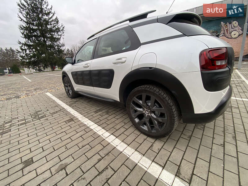 Позашляховик / Кросовер Citroen C4 Cactus 2016 в Луцьку фото 16 Позашляховик / Кросовер Citroen C4 Cactus 2016 в Луцьку