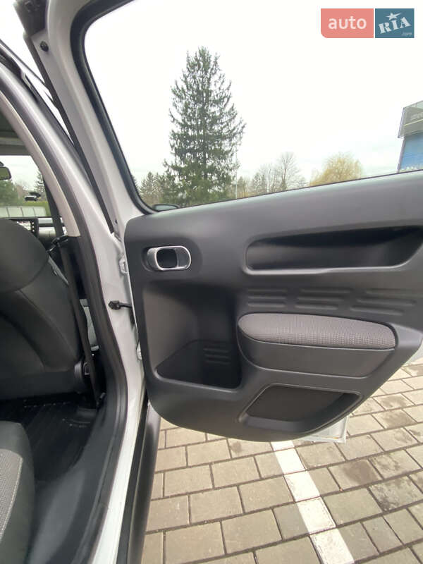 Позашляховик / Кросовер Citroen C4 Cactus 2016 в Луцьку фото 28 Позашляховик / Кросовер Citroen C4 Cactus 2016 в Луцьку