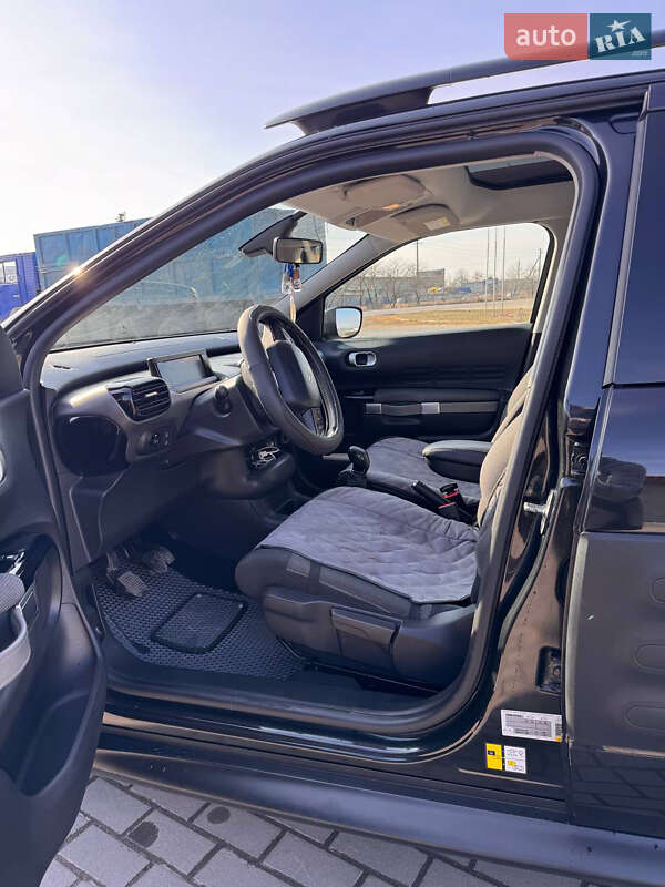 Внедорожник / Кроссовер Citroen C4 Cactus 2015 в Радехове