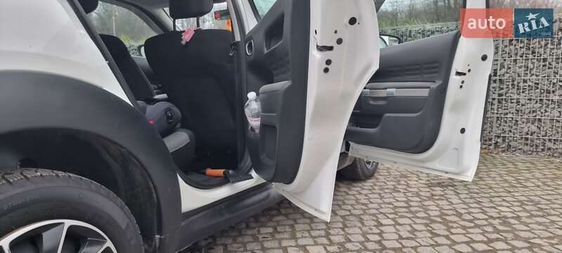 Внедорожник / Кроссовер Citroen C4 Cactus 2014 в Львове