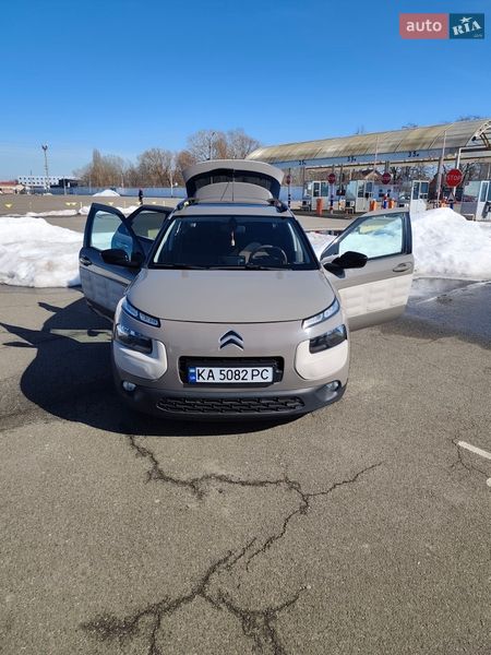 Позашляховик / Кросовер Citroen C4 Cactus 2015 в Києві