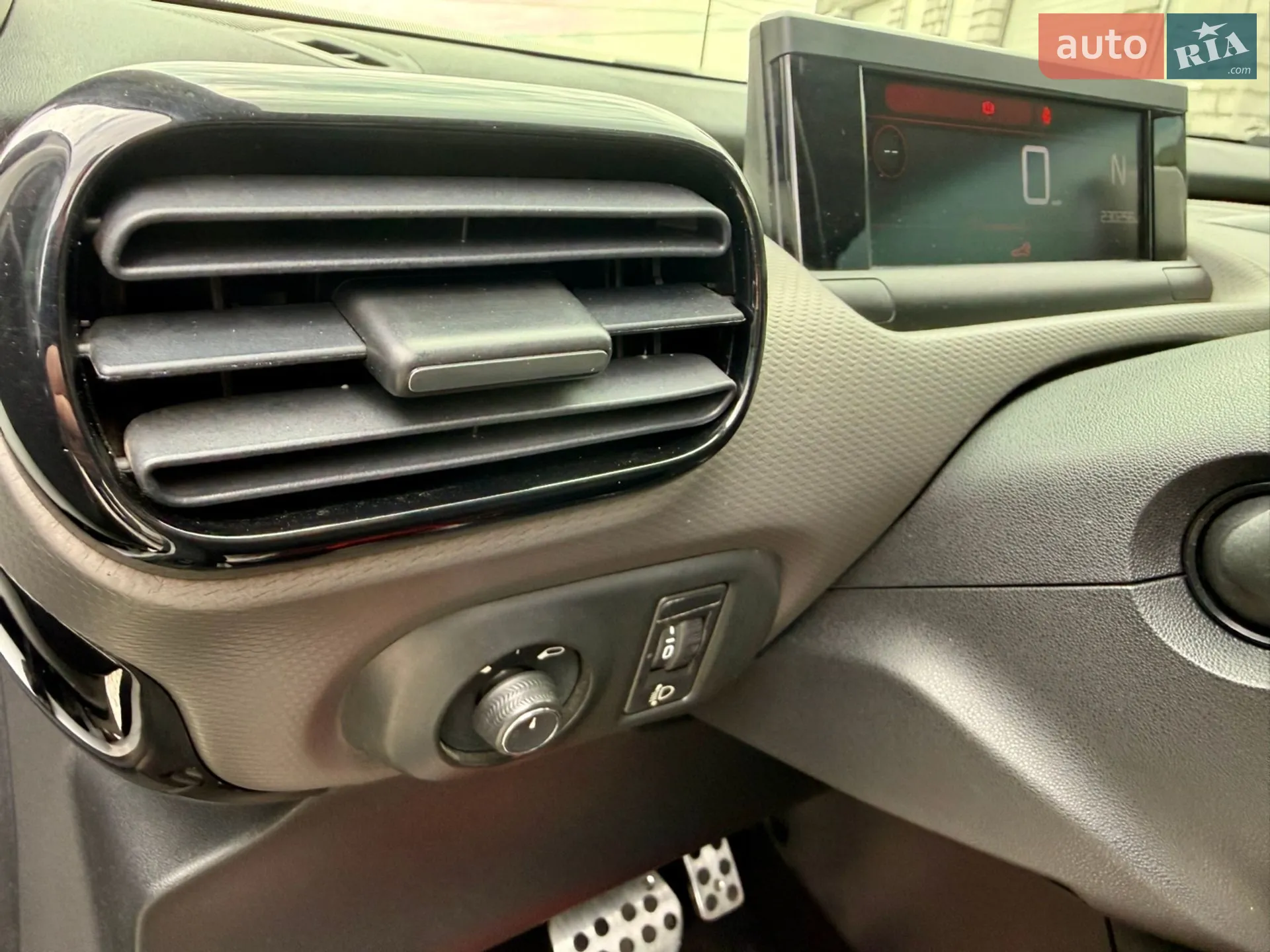 2018 Citroen C4 Cactus - мініатюра 18