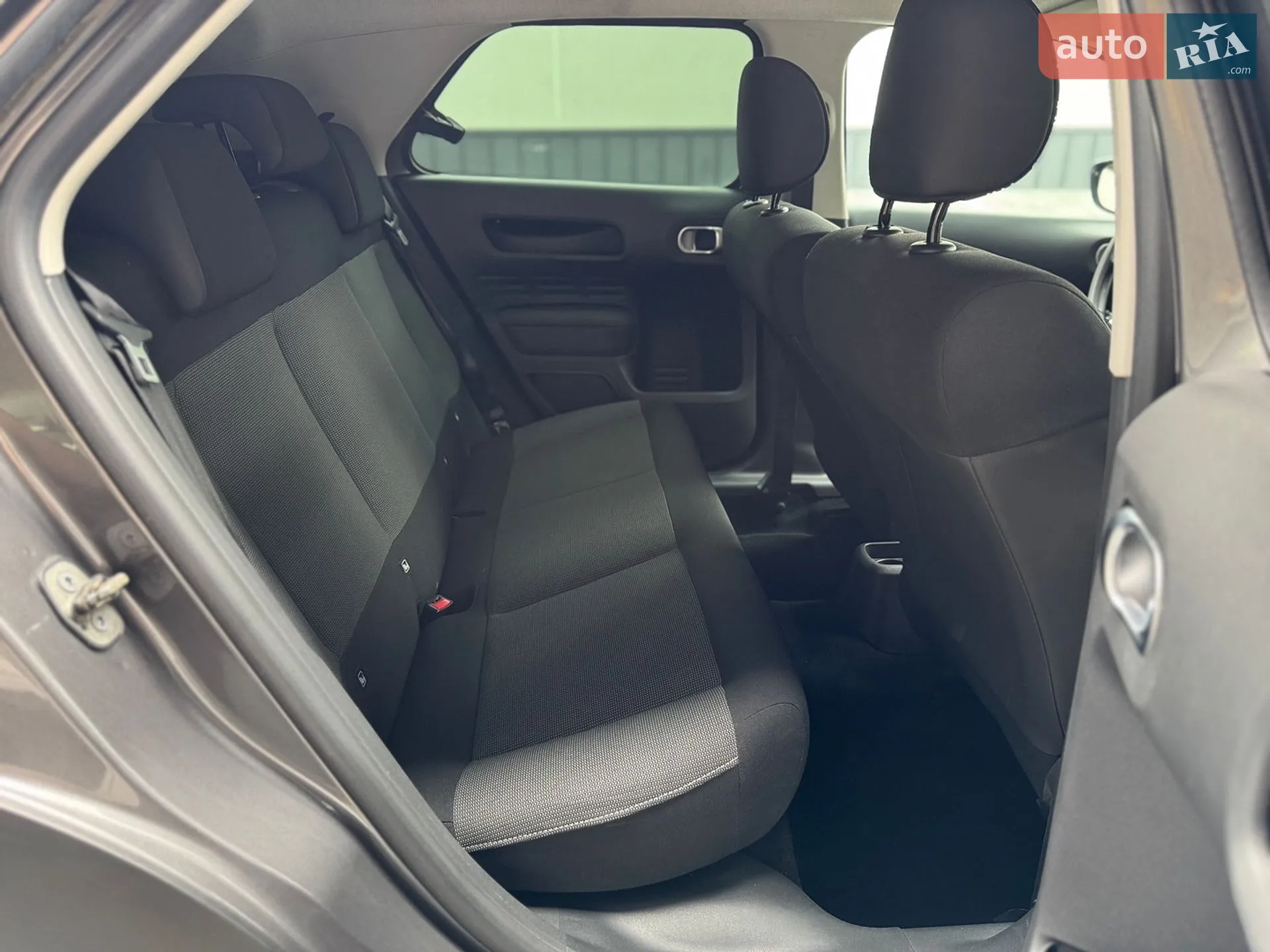 2017 Citroen C4 Cactus - мініатюра 17