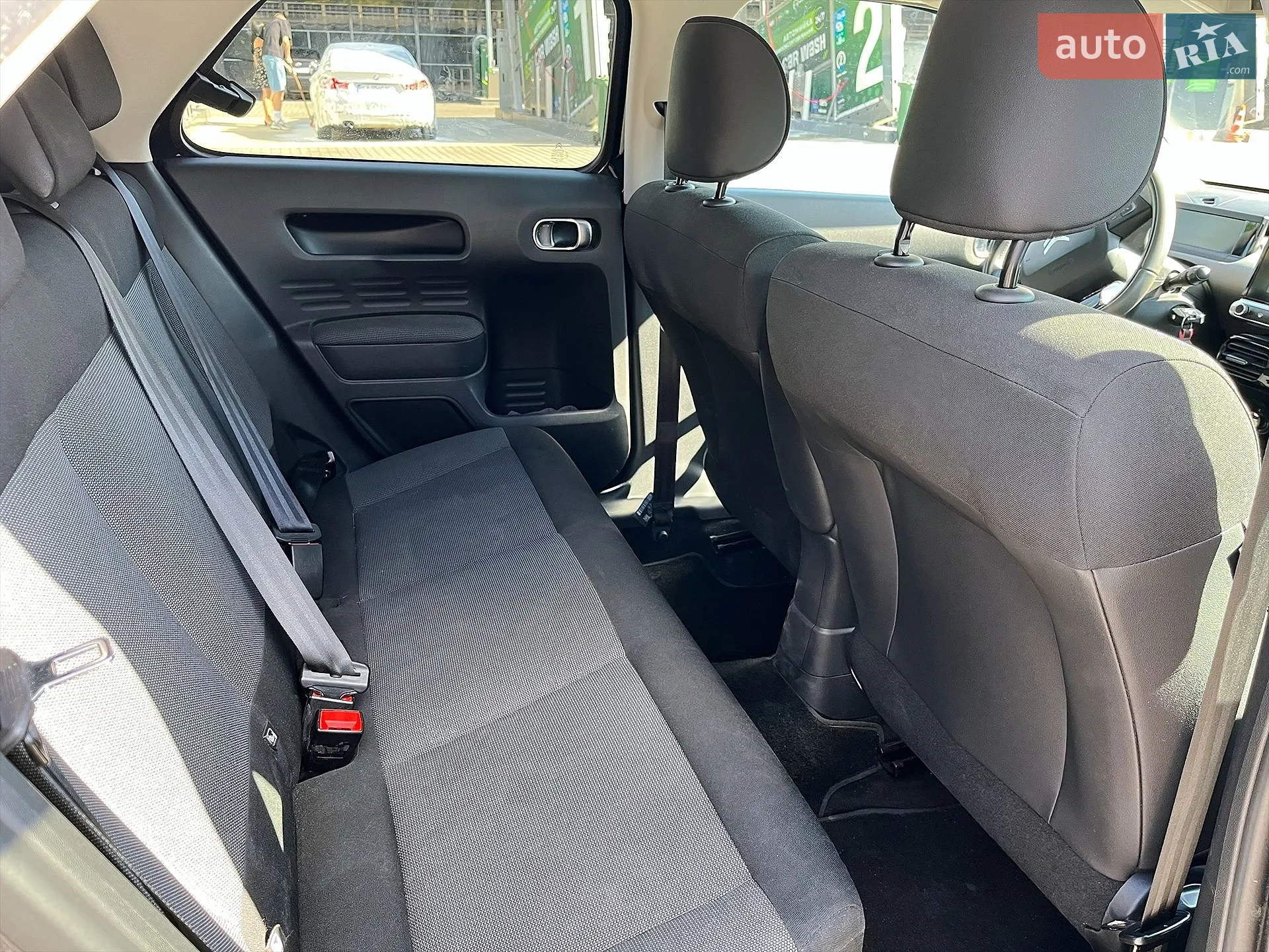 2016 Citroen C4 Cactus - мініатюра 16