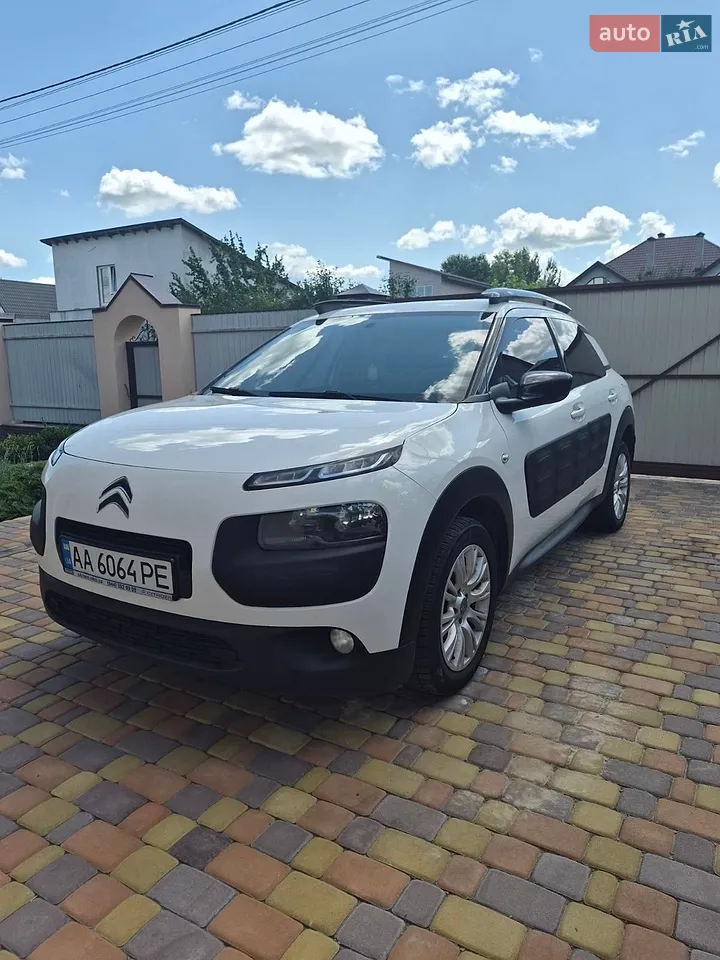 2016 Citroen C4 Cactus - мініатюра 11