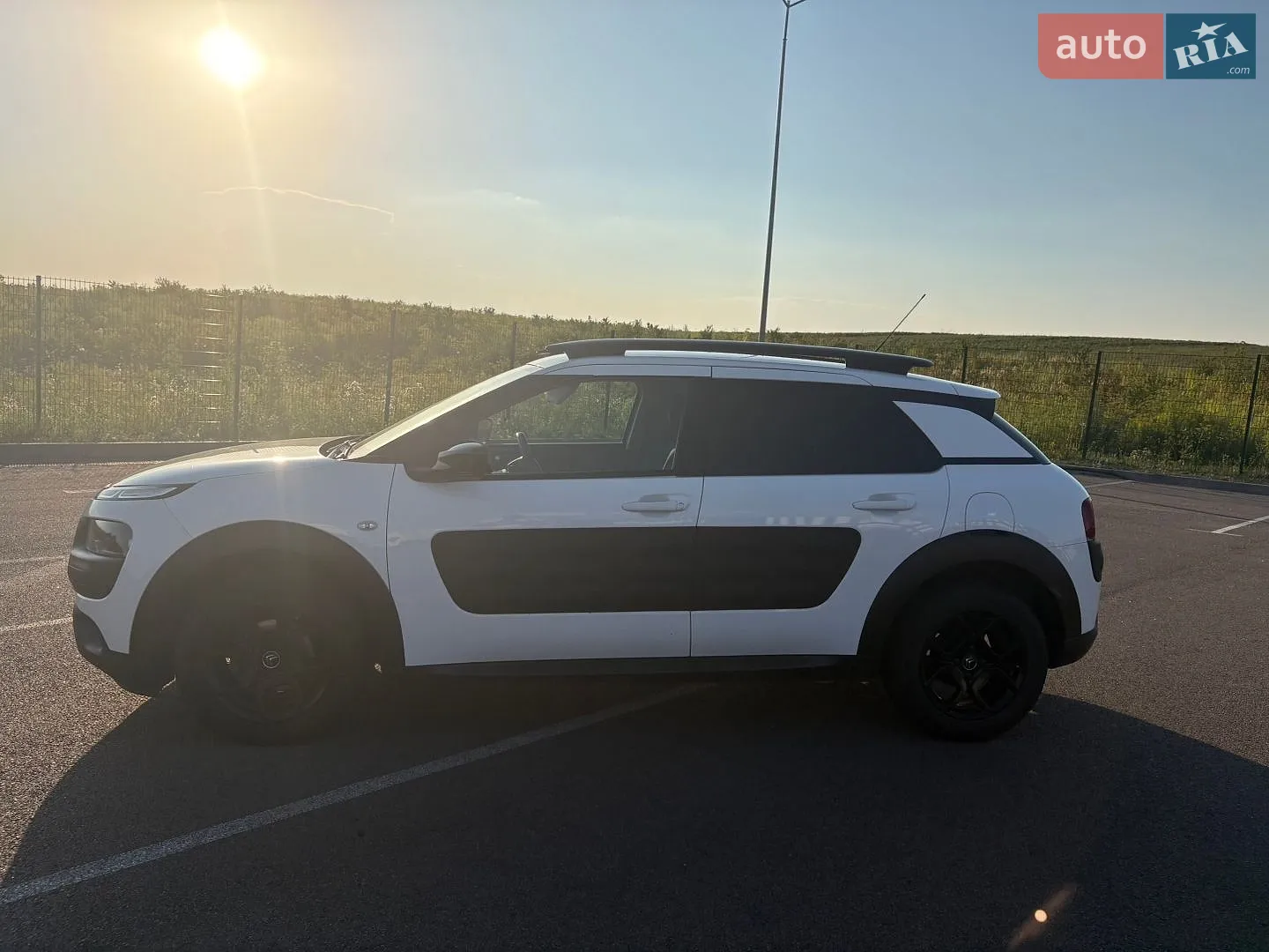 2016 Citroen C4 Cactus - мініатюра 5