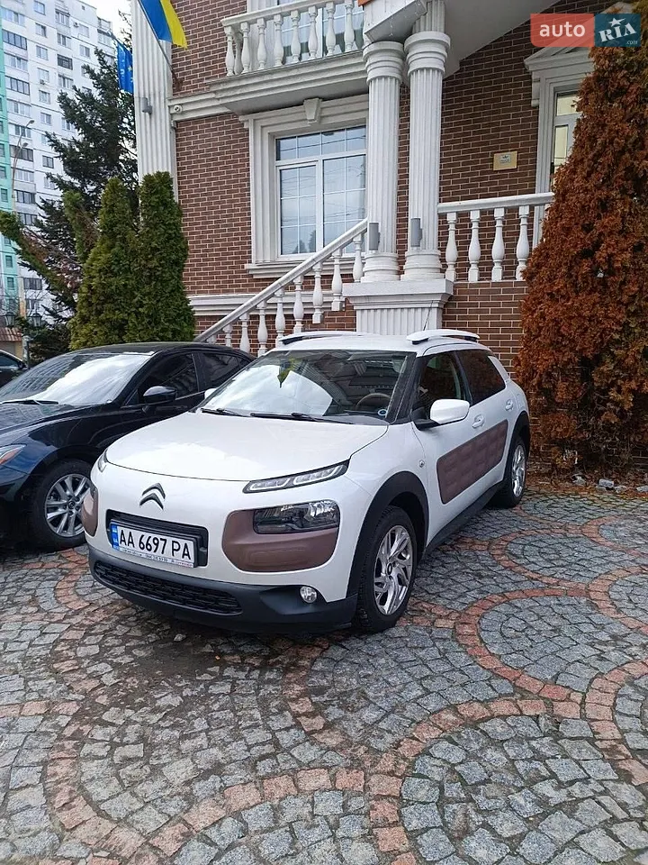 2016 Citroen C4 Cactus - мініатюра 12