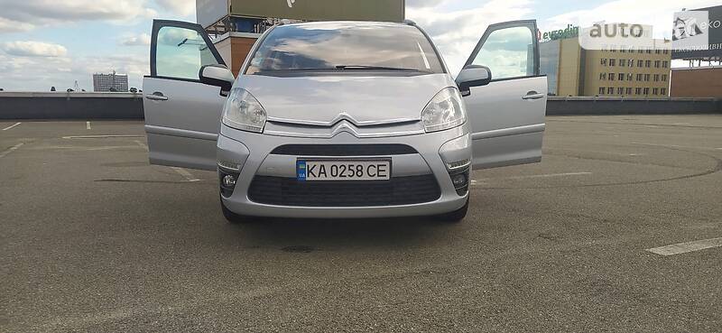Універсал Citroen C4 Picasso 2011 в Києві