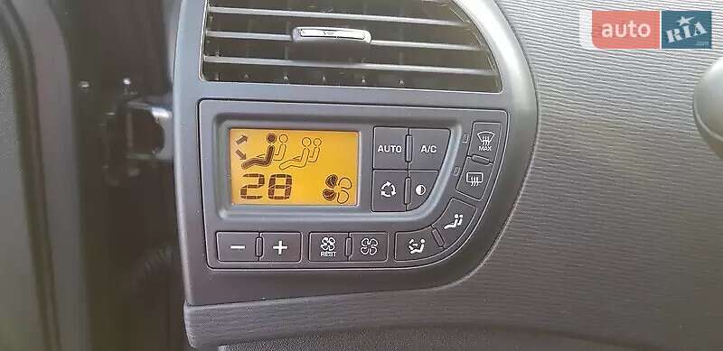 Универсал Citroen C4 Picasso 2012 в Луцке фото 18 Универсал Citroen C4 Picasso 2012 в Луцке