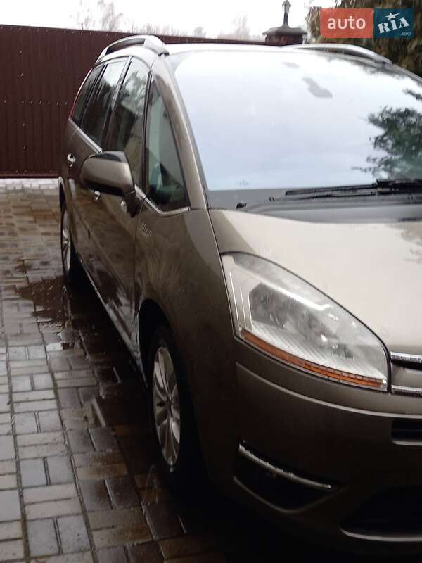 Универсал Citroen C4 Picasso 2009 в Остроге