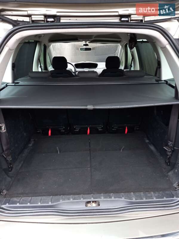 Универсал Citroen C4 Picasso 2009 в Остроге