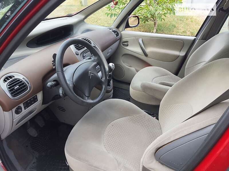 Минивэн Citroen C4 Picasso 2004 в Сумах