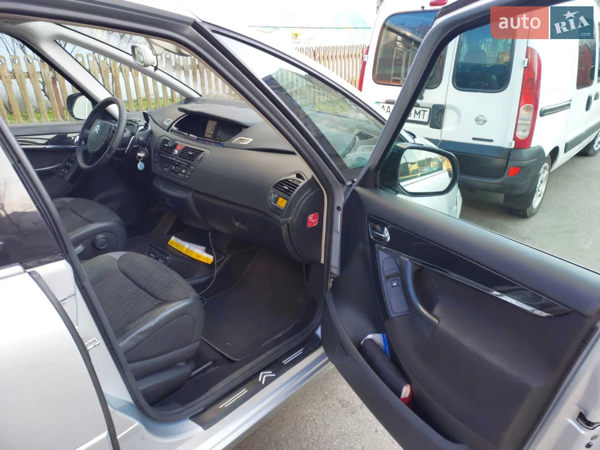 2012 Citroen C4 Picasso - мініатюра 17