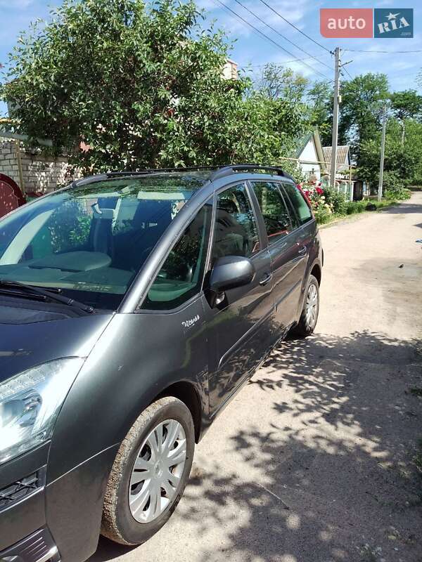 Минивэн Citroen C4 Picasso 2013 в 