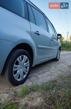 Микровэн Citroen C4 Picasso 2010 в 