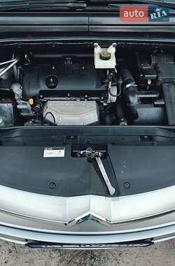 Микровэн Citroen C4 Picasso 2010 в 