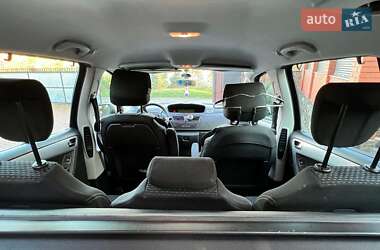 Микровэн Citroen C4 Picasso 2011 в 